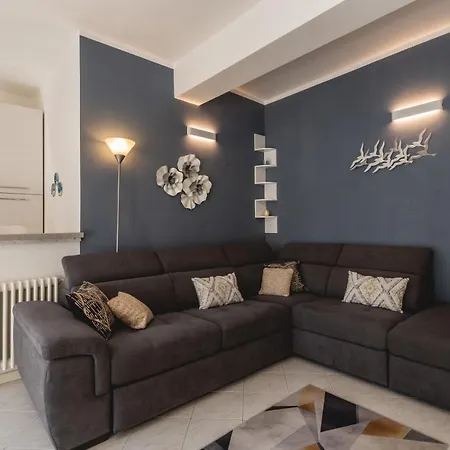 Garage Privato - Casa In Centro Con Wifi E Netflix